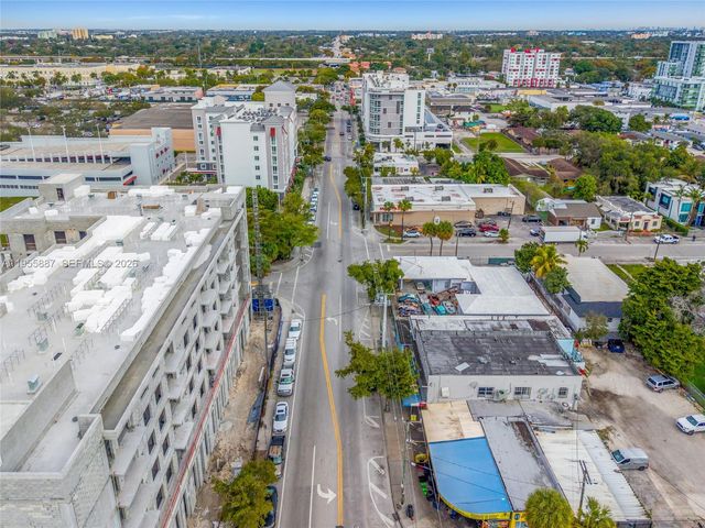 1648 NW 33rd St, Miami, FL 33142