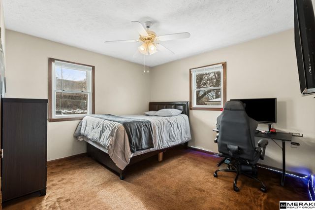 8205 Walnut Lane, Omaha, NE 68127