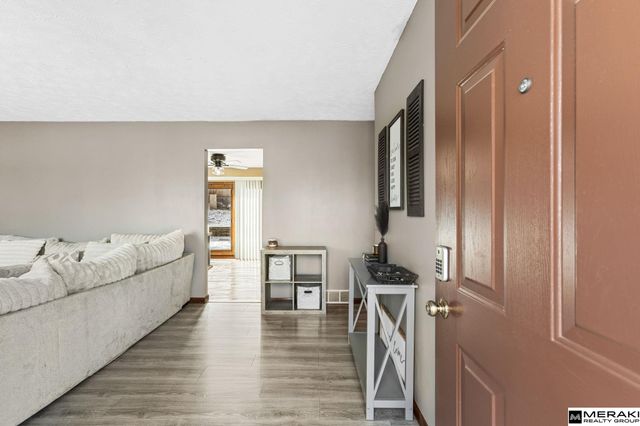 8205 Walnut Lane, Omaha, NE 68127