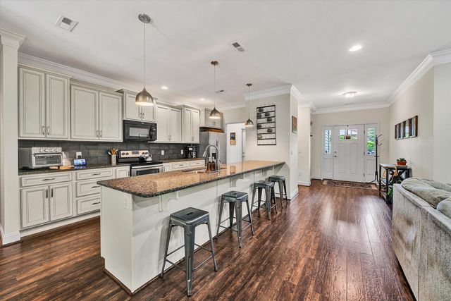 4851 Colonial AVE, Roanoke, VA 24018