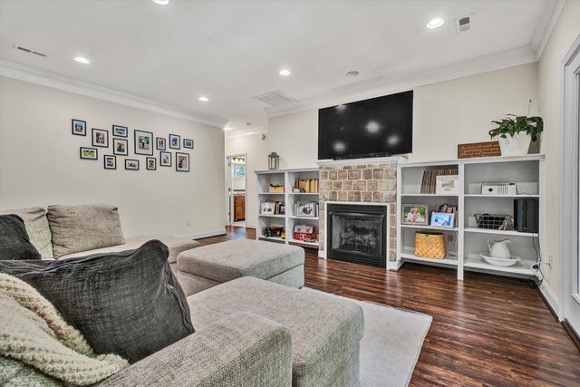 4851 Colonial AVE, Roanoke, VA 24018