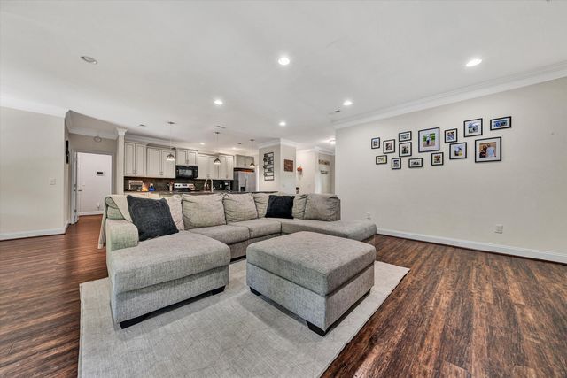 4851 Colonial AVE, Roanoke, VA 24018
