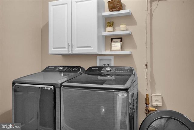 1506 LEXINGTON WAY, Morgantown, PA 19543