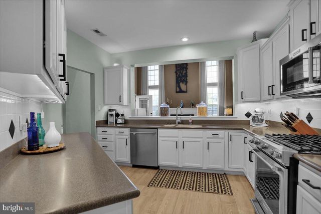 1506 LEXINGTON WAY, Morgantown, PA 19543