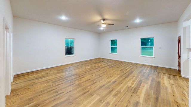 21665 County Road 3749d, Cleveland, TX 77327