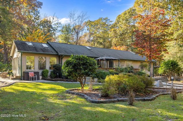 119 White Oak Bluff Road A, Stella, NC 28582