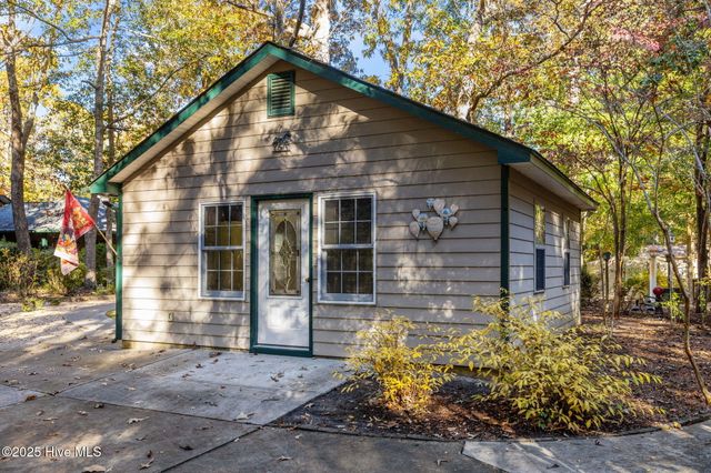 119 White Oak Bluff Road A, Stella, NC 28582