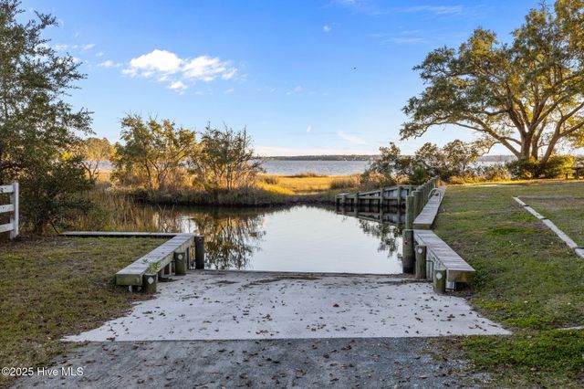 119 White Oak Bluff Road A, Stella, NC 28582