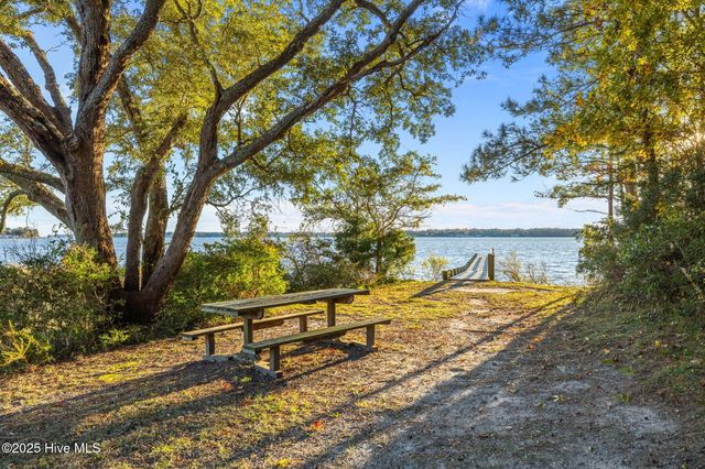 119 White Oak Bluff Road A, Stella, NC 28582