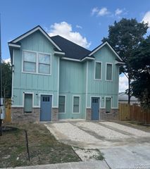 631 Blaine, San Antonio, TX 78202