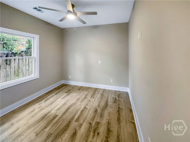 316 W 40th Street E, Savannah, GA 31401