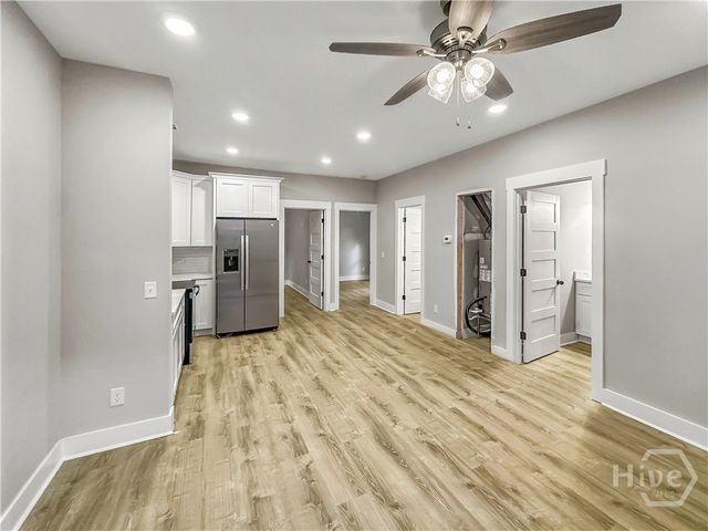 316 W 40th Street E, Savannah, GA 31401