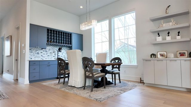 4303 Dorothy Street, Bellaire, TX 77401