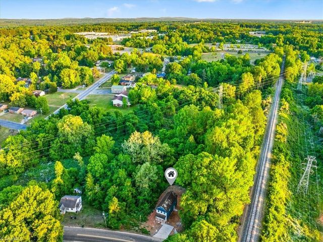 14 Linwood Road, Lexington, NC 27292