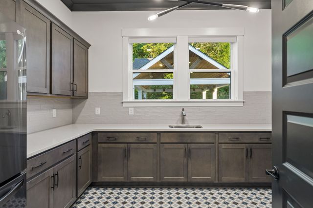 2254 Brakeman, Thompsons Station, TN 37179