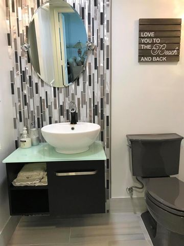3560 S Ocean Boulevard 301, South Palm Beach, FL 33480