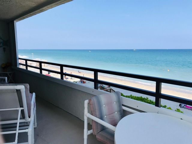 3560 S Ocean Boulevard 301, South Palm Beach, FL 33480