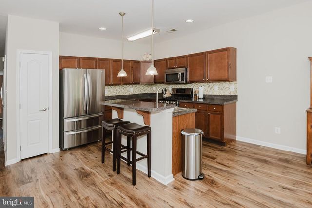 117 OAKRIDGE DR, Mount Royal, NJ 08061