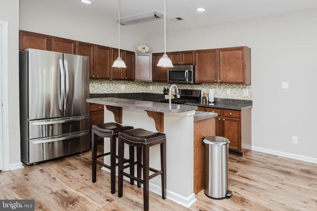 117 OAKRIDGE DR, Mount Royal, NJ 08061