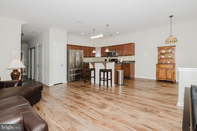 117 OAKRIDGE DR, Mount Royal, NJ 08061