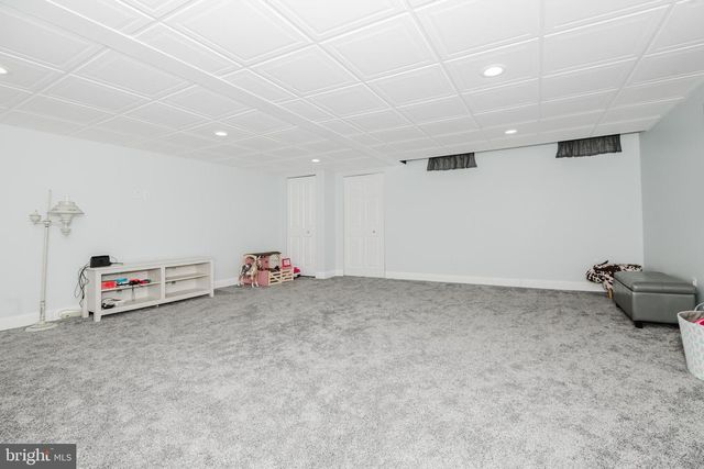 117 OAKRIDGE DR, Mount Royal, NJ 08061