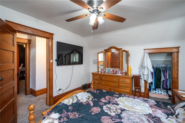 1516 8th Avenue SE, Cedar Rapids, IA 52403