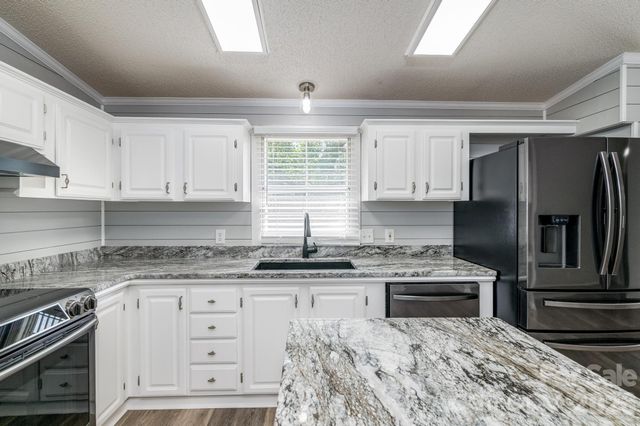 127 Whitewater Lane, Mooresville, NC 28115