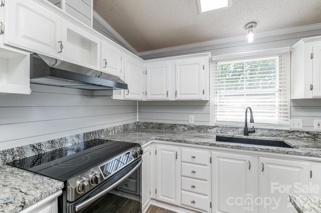 127 Whitewater Lane, Mooresville, NC 28115