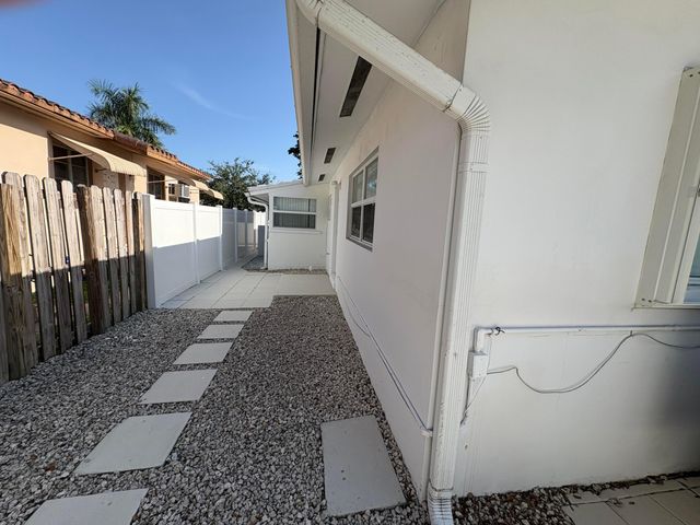 1923 ADAMS Street, Hollywood, FL 33020