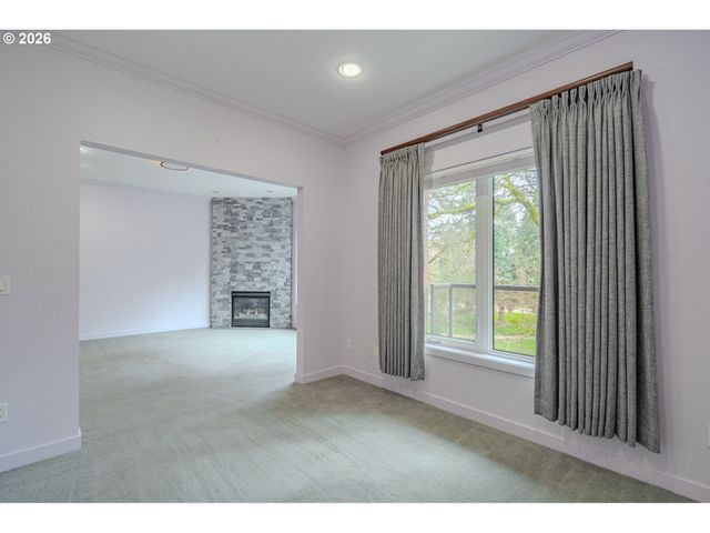 300 W 8TH St 306E, Vancouver, WA 98660