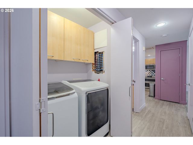 300 W 8TH St 306E, Vancouver, WA 98660