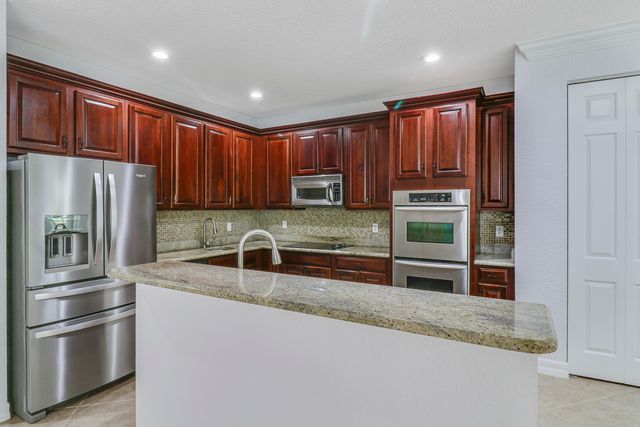 112 Dunmore Drive, Jupiter, FL 33458