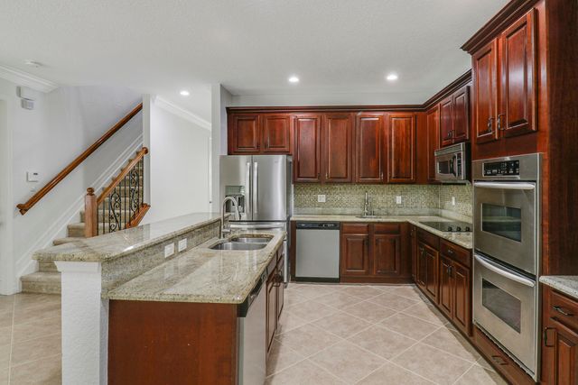 112 Dunmore Drive, Jupiter, FL 33458