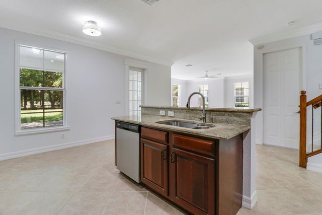 112 Dunmore Drive, Jupiter, FL 33458