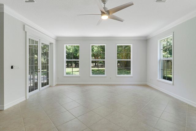 112 Dunmore Drive, Jupiter, FL 33458