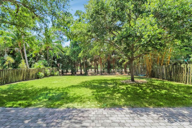 112 Dunmore Drive, Jupiter, FL 33458