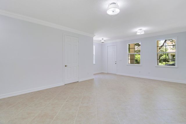 112 Dunmore Drive, Jupiter, FL 33458