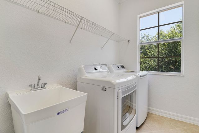 112 Dunmore Drive, Jupiter, FL 33458