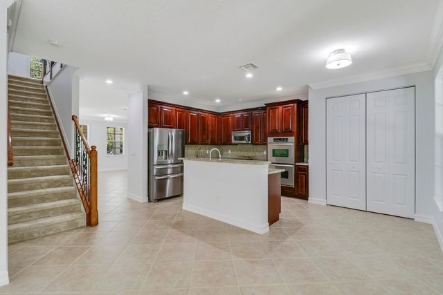 112 Dunmore Drive, Jupiter, FL 33458