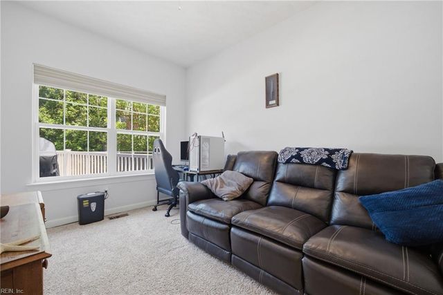 920 Corrente LN, Virginia Beach, VA 23456