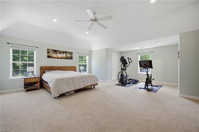 920 Corrente LN, Virginia Beach, VA 23456