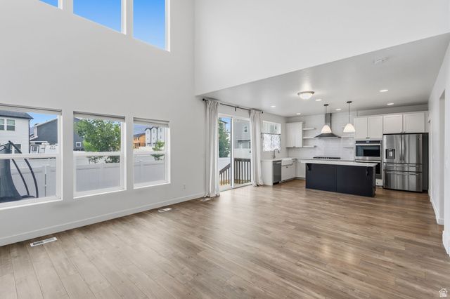 5197 N FOLKSTONE DR, Eagle Mountain, UT 84005