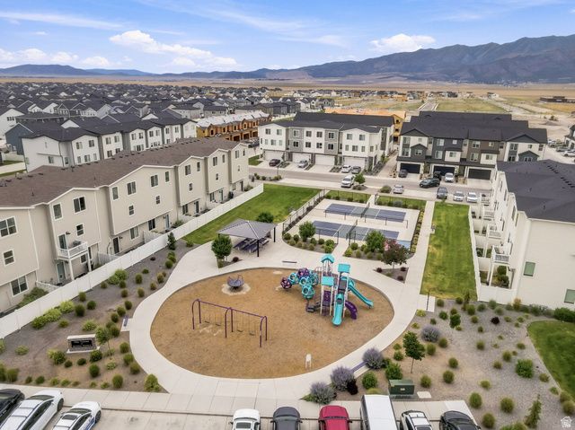 5197 N FOLKSTONE DR, Eagle Mountain, UT 84005