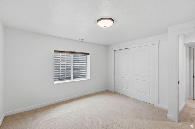 5197 N FOLKSTONE DR, Eagle Mountain, UT 84005