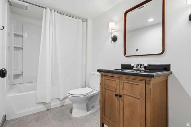 5197 N FOLKSTONE DR, Eagle Mountain, UT 84005