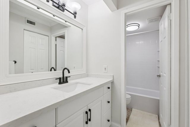 3000 NE 5th Terrace 313-a, Wilton Manors, FL 33334