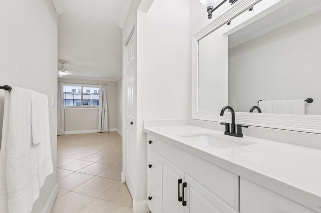 3000 NE 5th Terrace 313-a, Wilton Manors, FL 33334