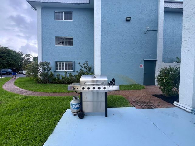 3000 NE 5th Terrace 313-a, Wilton Manors, FL 33334