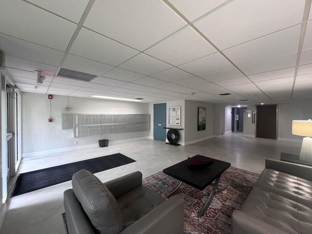 3000 NE 5th Terrace 313-a, Wilton Manors, FL 33334