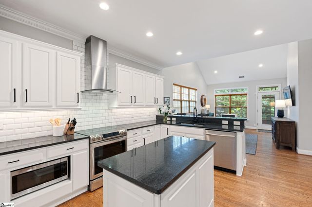 9 Wiscasset Way, Greenville, SC 29615